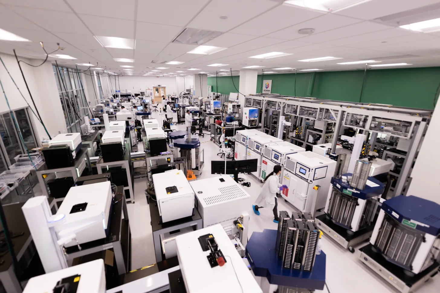 A look inside the Recursion wet labs.