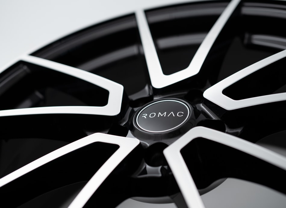 Romac Air alloy wheel closeup