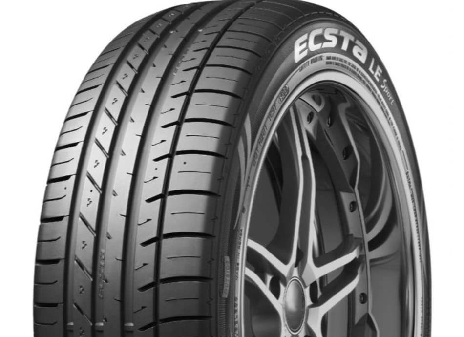 Kumho ECSTA KU39 Tyre