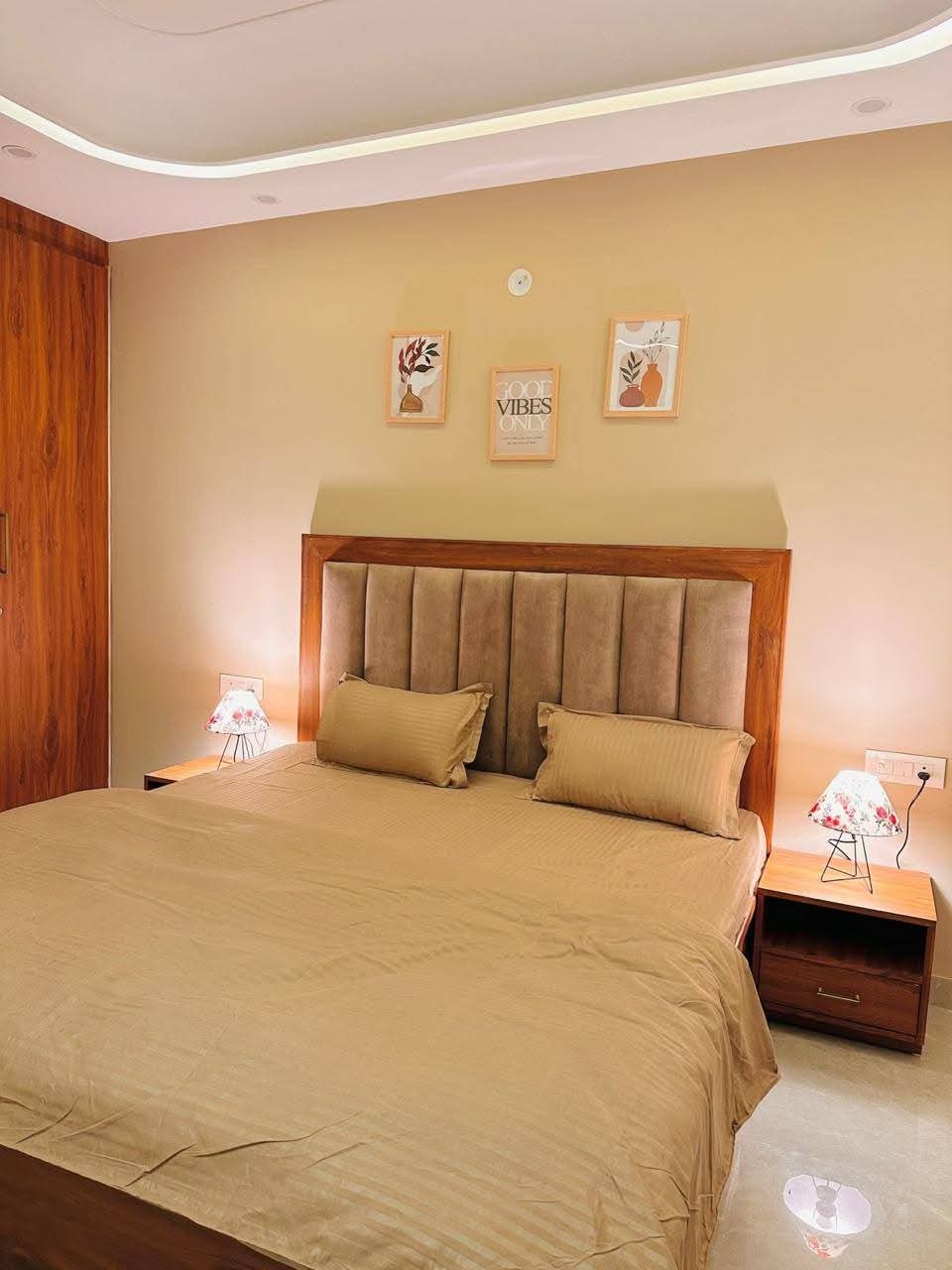 Bptp Amstoria sec 102 sale