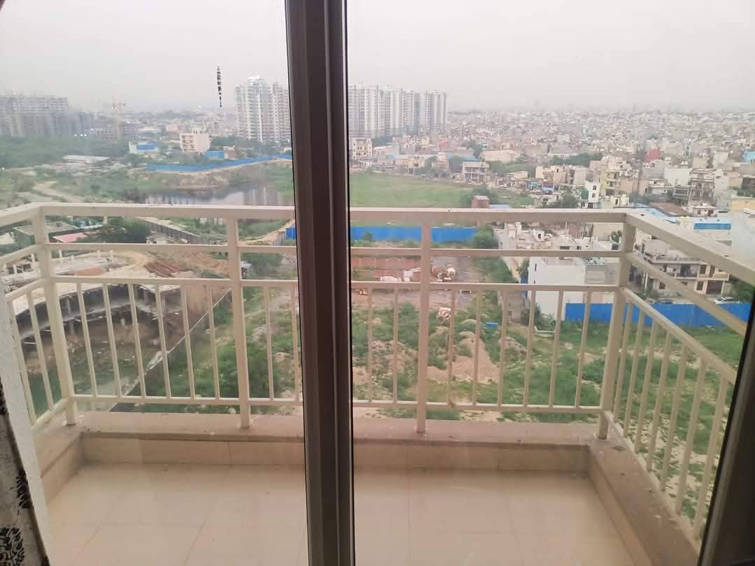 Puri emrald sec 104 society - Properties in Gurugram - 8