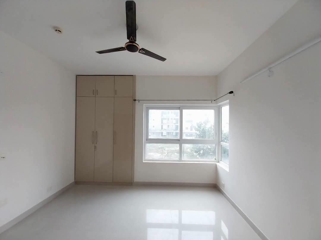 Adani oyester sec 102 for Sale - Properties in Gurugram - 3