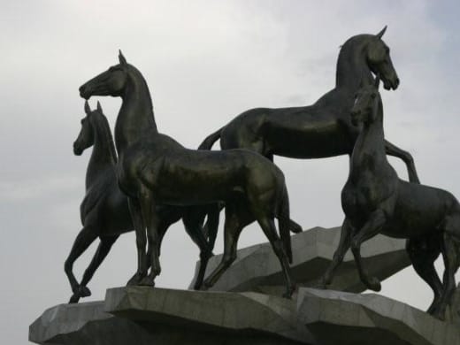 Statue of an Akhal-Teke horse