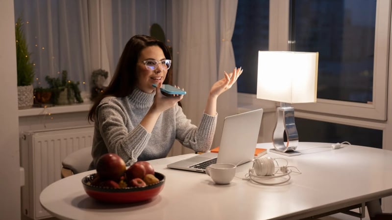 What Is a Virtual Assistant? AI vs Human Explained 2026