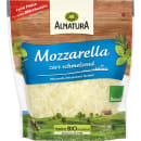 Bio Mozzarella gerieben