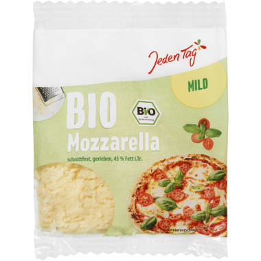 Jeden Tag BIO Bio Mozzarella gerieben