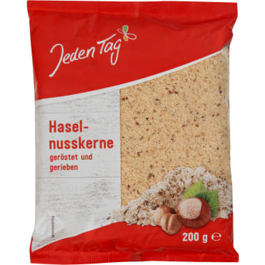 Jeden Tag Haselnusskerne gerieben