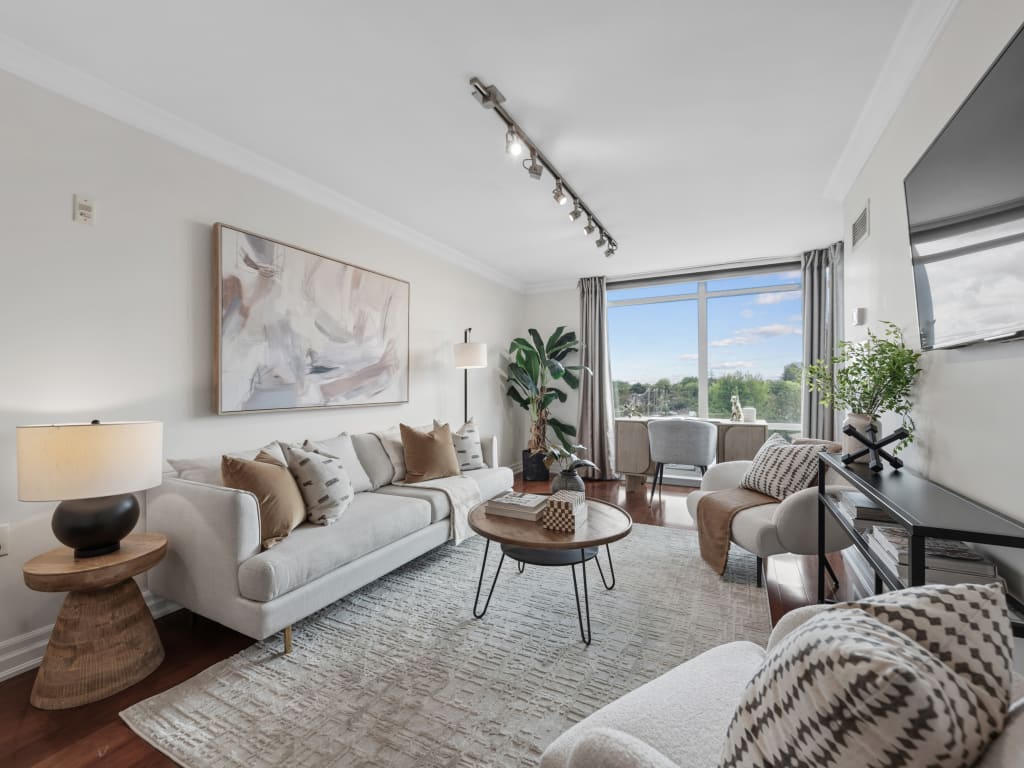 3840 Bathurst Street 511