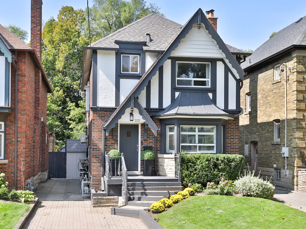 205 Strathearn Road