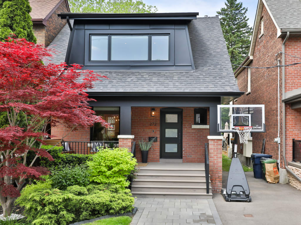 272 Wychwood Avenue