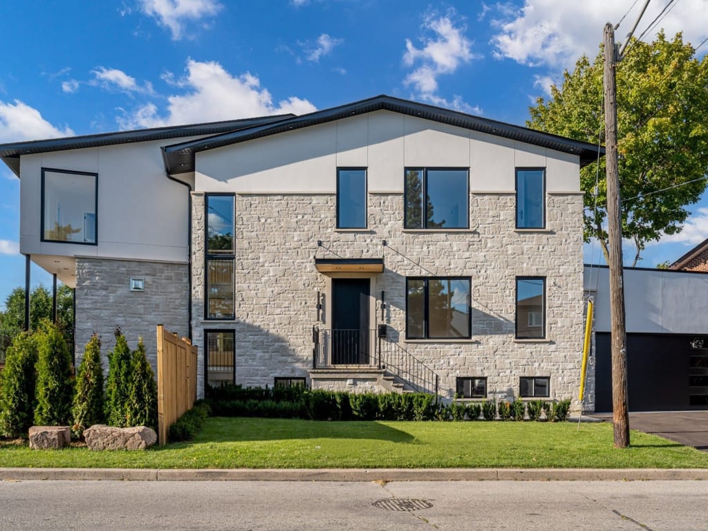 102 Stayner Ave