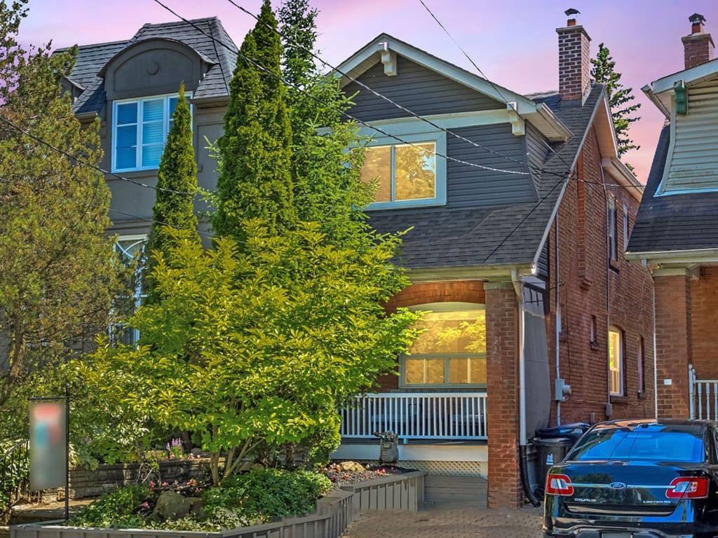 135 Castlefield Avenue