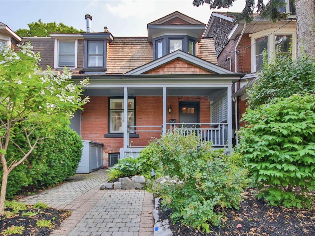 21 Dearbourne Avenue