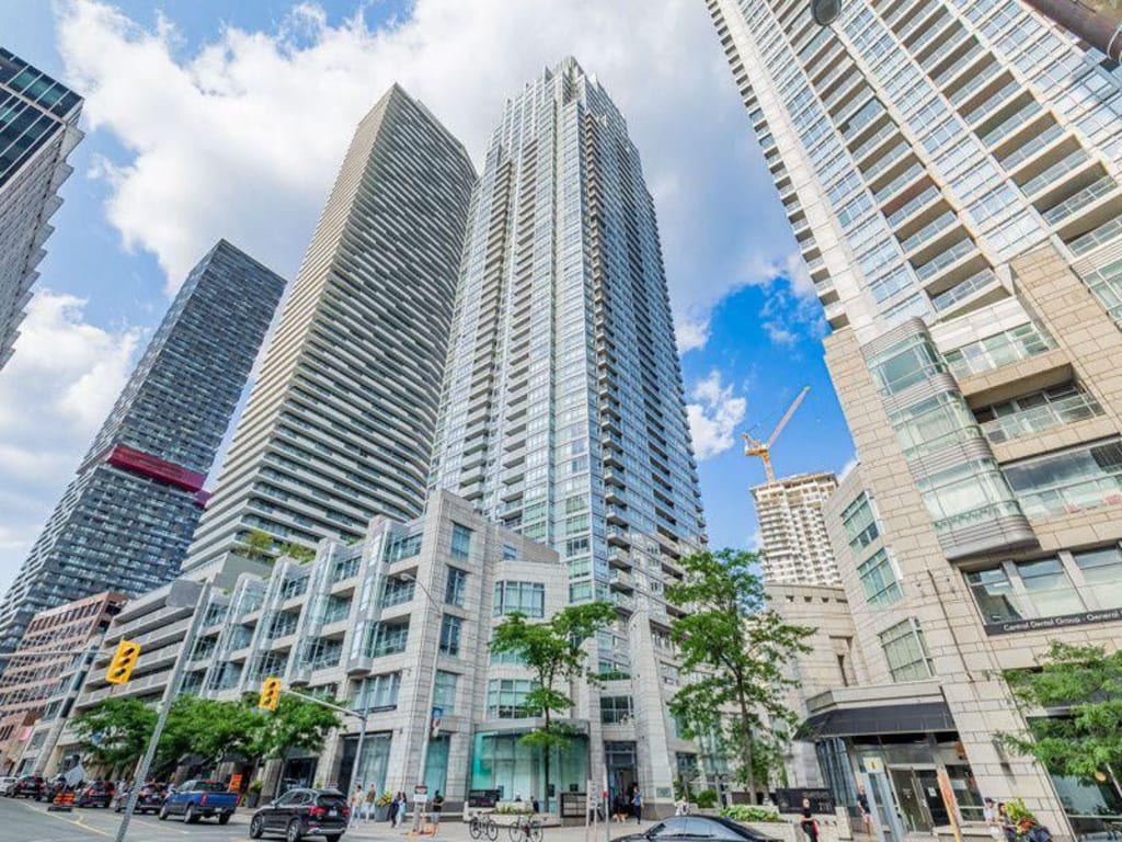 2191 Yonge Street 1611
