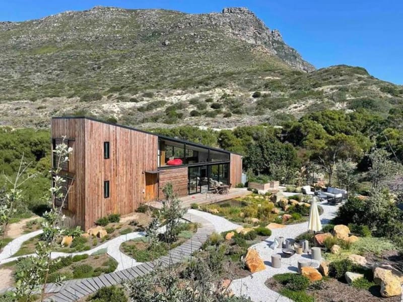 4 Cyphia Close Cabins