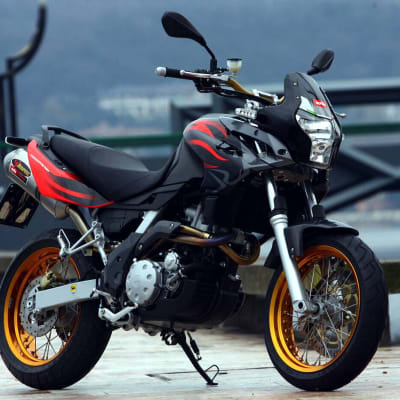 APRILIA PEGASO 650 STRADA