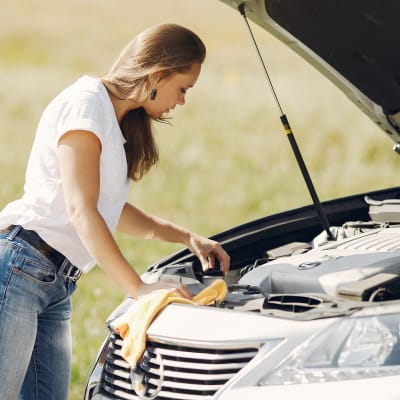 ¿Por qué es importante lavar el motor del auto?