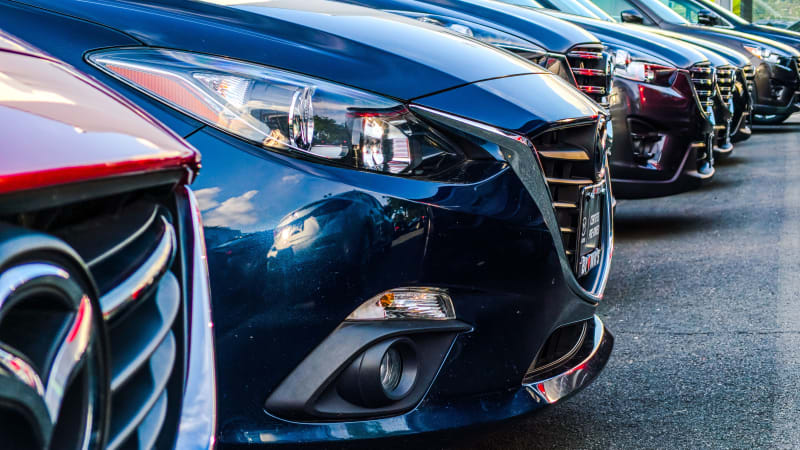 Factores a considerar antes de comprar un auto.