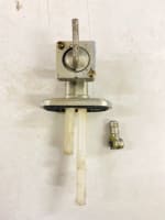 Buy PETROL TAP PLAIN DISCOVER135 CC ZADON on 15.00 % discount