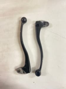 Buy CLUTCH AND BRAKE LEVER SET CRUX / LIBERO / YBX ZADON on  % discount