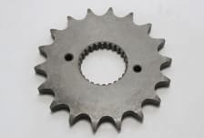 Buy SPROCKET GEAR BULLET CLASSIC500 CC (FRONT)(18T) VARROC on  % discount