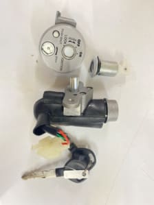 Buy LOCK KIT WITH MAGNETIC SHUTTER MODULE SEAT LOCK (SET OF 2) MAESTRO SPARK MINDA on  % discount