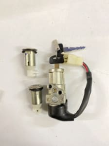 Buy LOCK KIT SET OF 3 DURO /FLYTE SANDHAR on  % discount