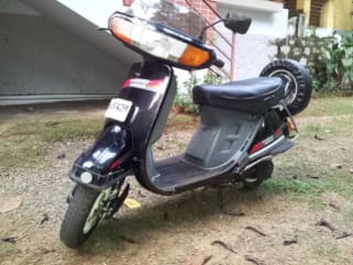 kinetic honda scooty