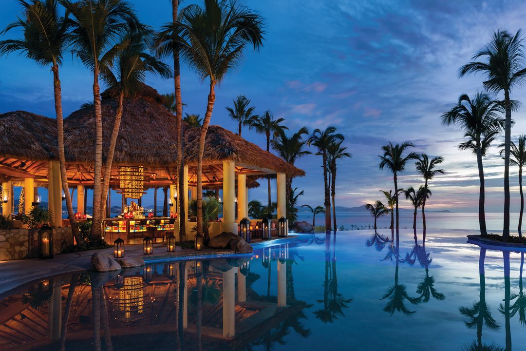 Palmilla mexico dining pool beach 29 06 2015 2130ext biqmi0