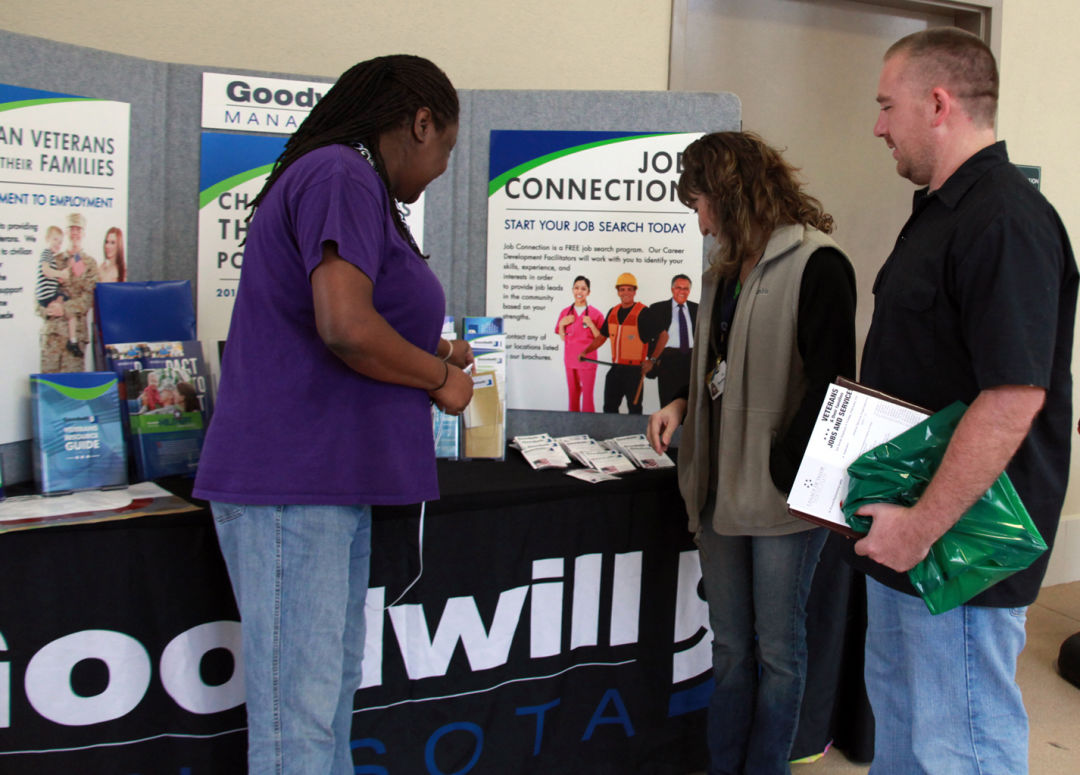 2016 04 goodwill week job fair wrlh9v