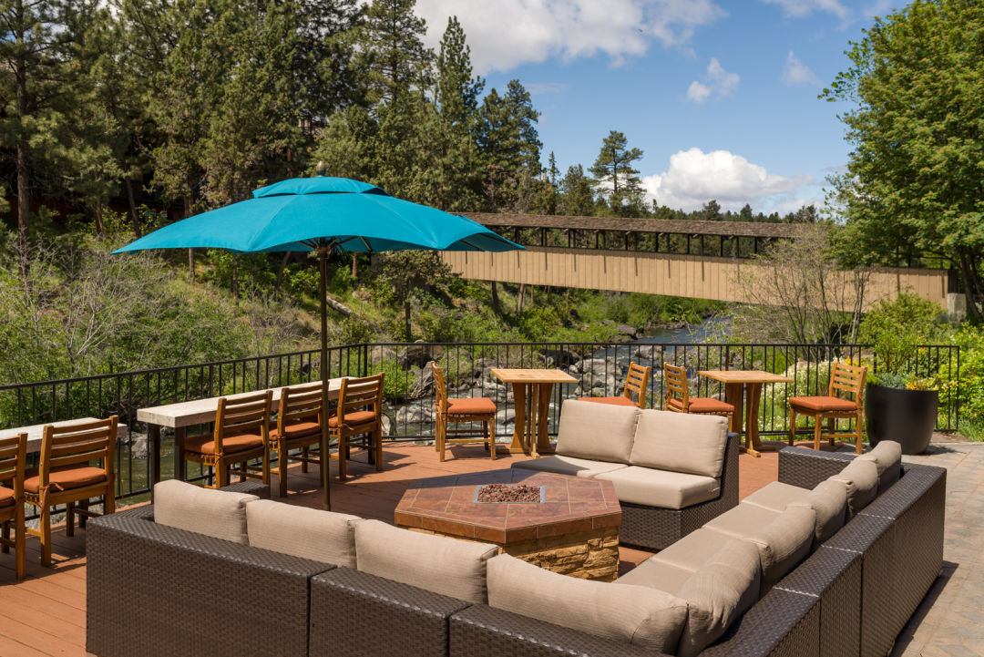 Riverhouse patio gc5kq1
