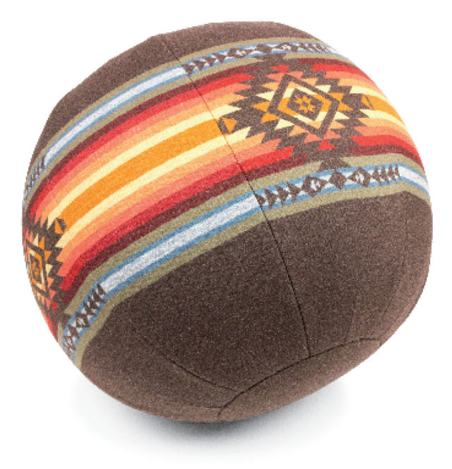 Pomo 1016 trophy case spherical chairs kbolah