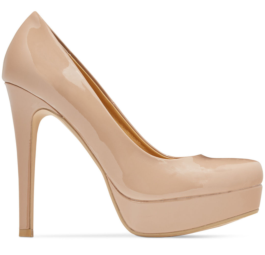 girls nude pumps