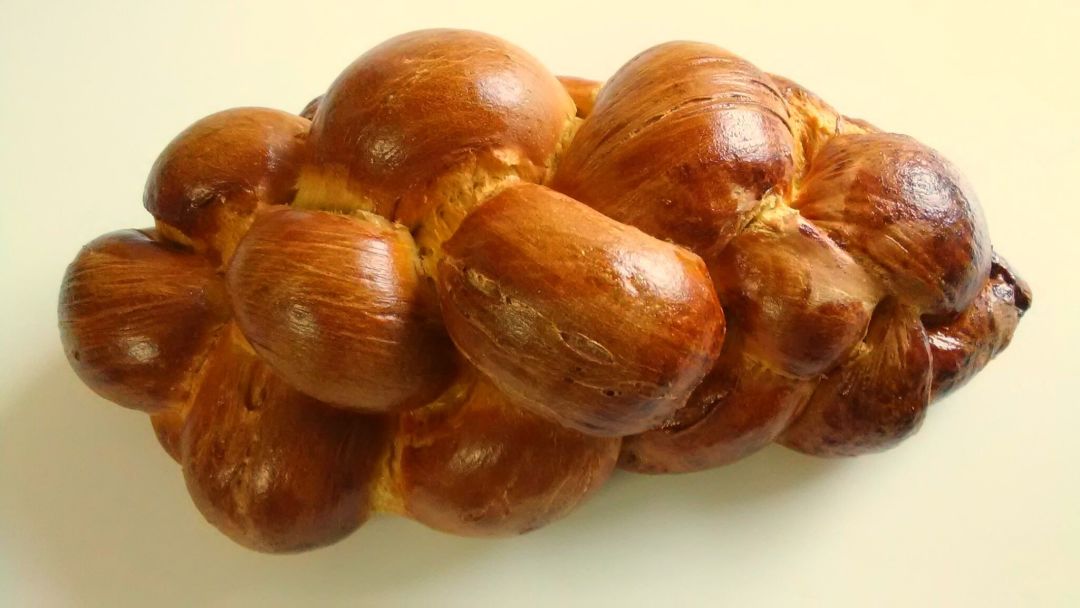 Challah c7hzmu