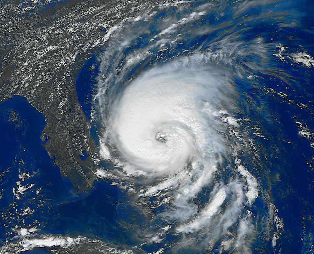 Hurricane dennis xhc6j5