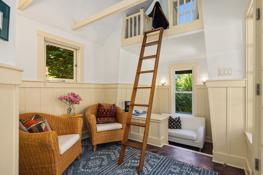 Property Watch: A Charming Bainbridge Island Property Defines Northwest Fusion 3 Web 61 ki1ppj