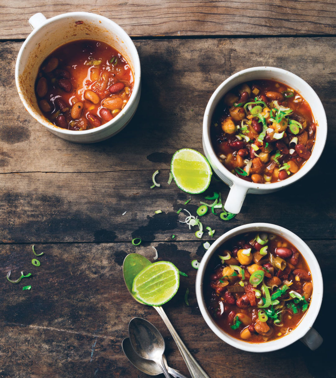 1215 ice house three bean chipotle chili f6tq8v