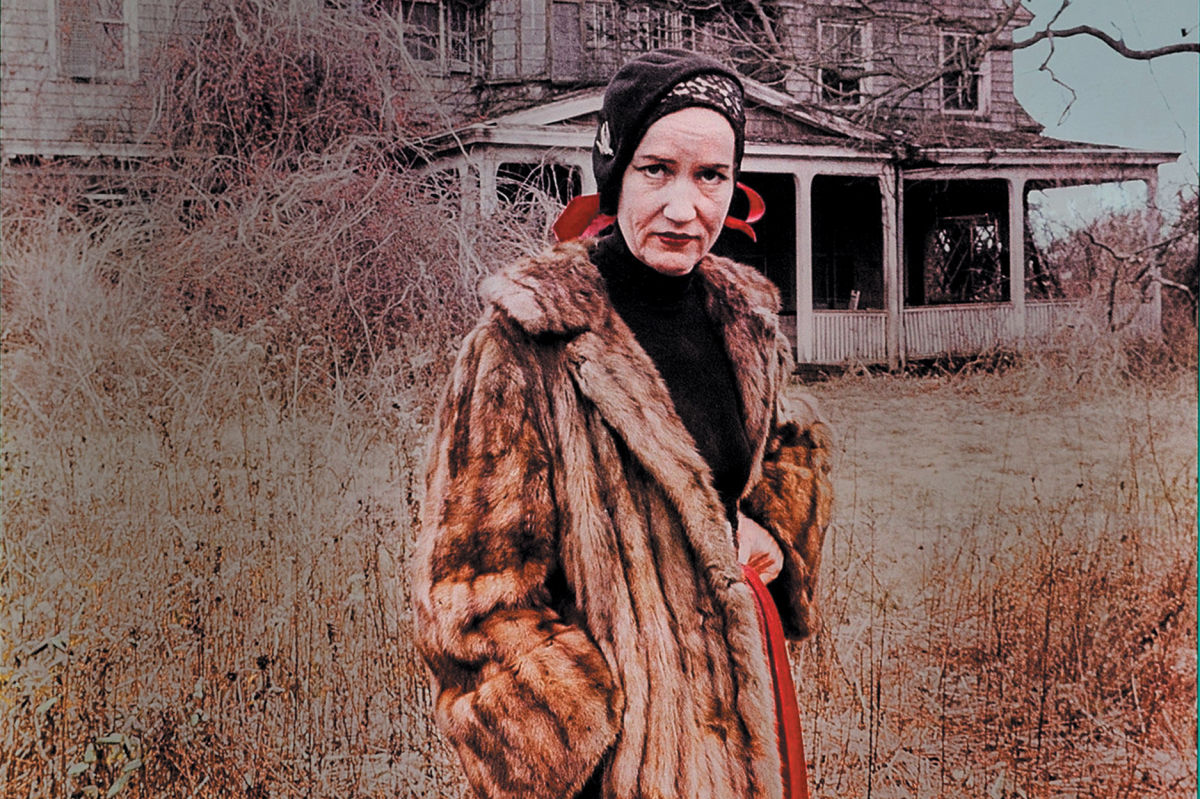 The Haunting True Story of Grey Gardens Comes to the Manatee Players