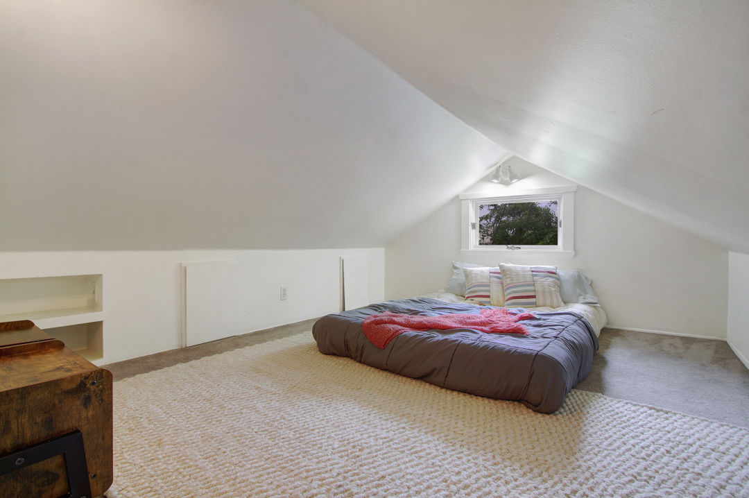 Property Watch: This Bungalow Courtroom Cottage Is the Stuff of Housing Fairy Tales 6 Bloom Loft Space rb5qa1
