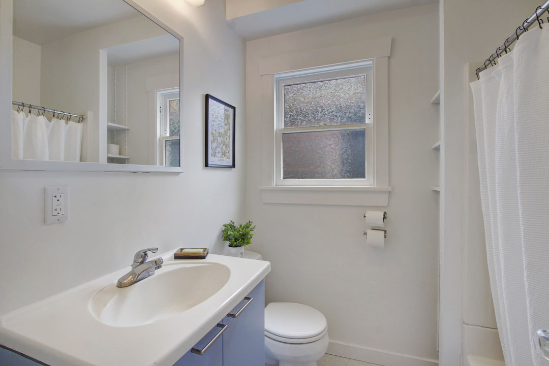 Property Watch: This Bungalow Courtroom Cottage Is the Stuff of Housing Fairy Tales 5 Bloom Bathroom 1 a1mpn1