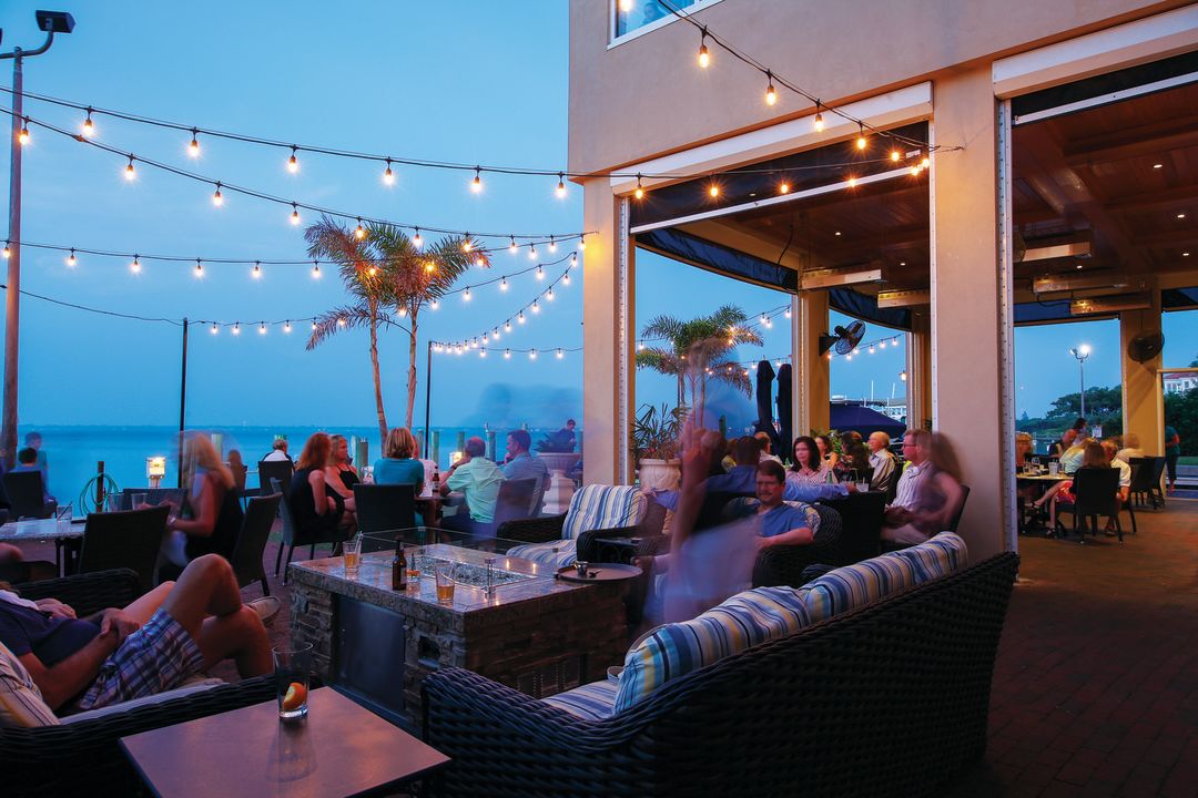 siesta key beach restaurants