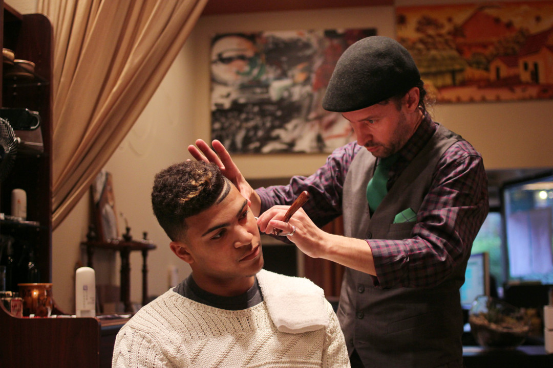 Get Deandre Yedlin S Hairdo At Valentine S Seattle Style