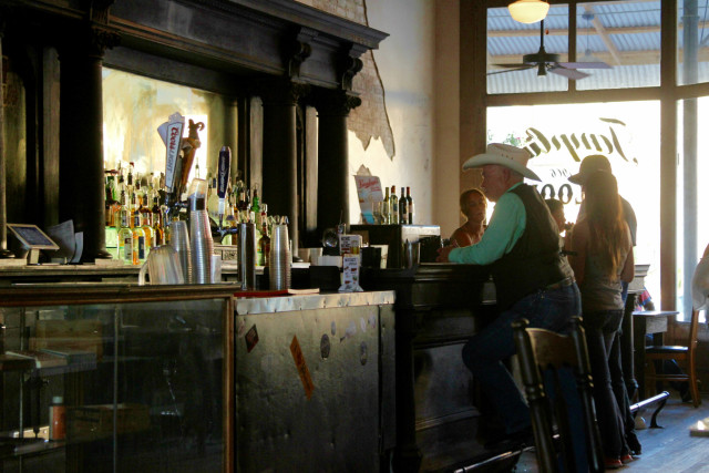 Templin saloon 3 ksu1gx