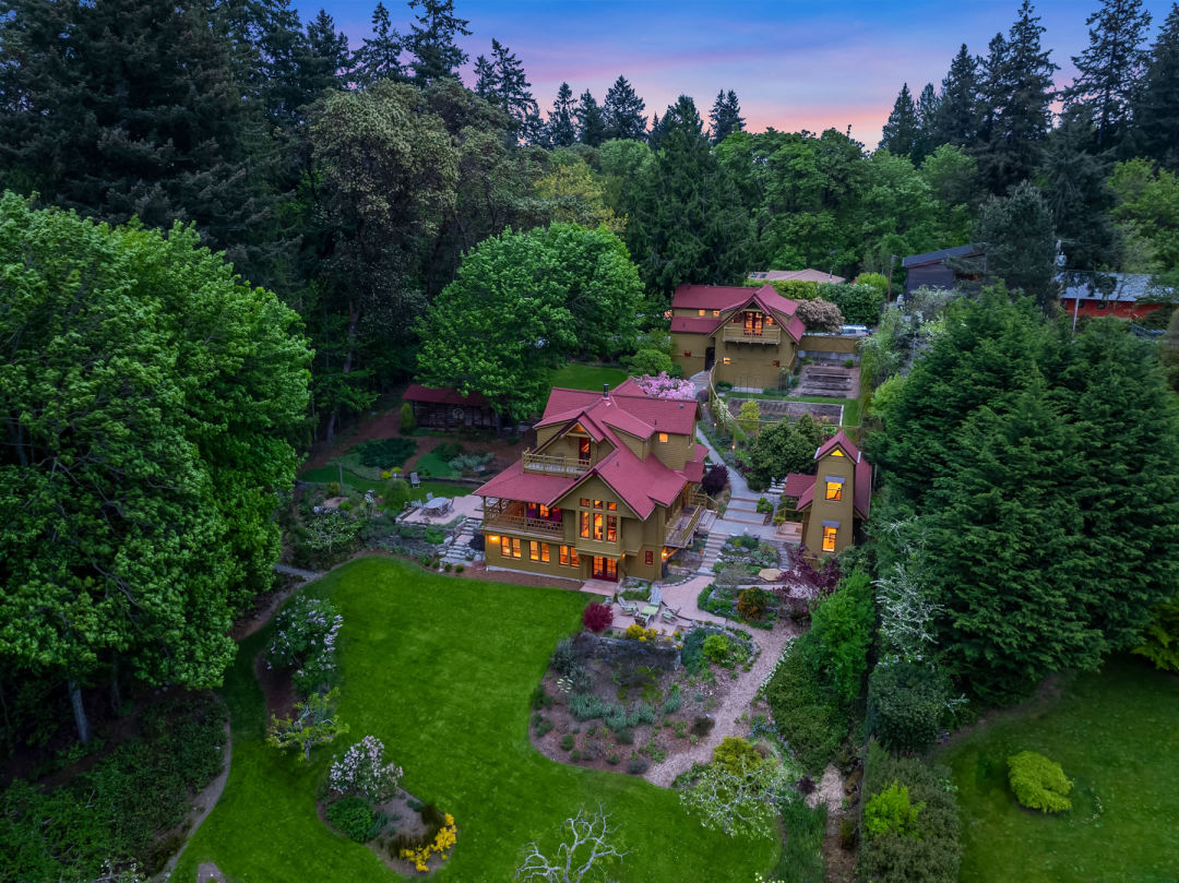Property Watch: A Charming Bainbridge Island Property Defines Northwest Fusion 2 Web 17 crmaym