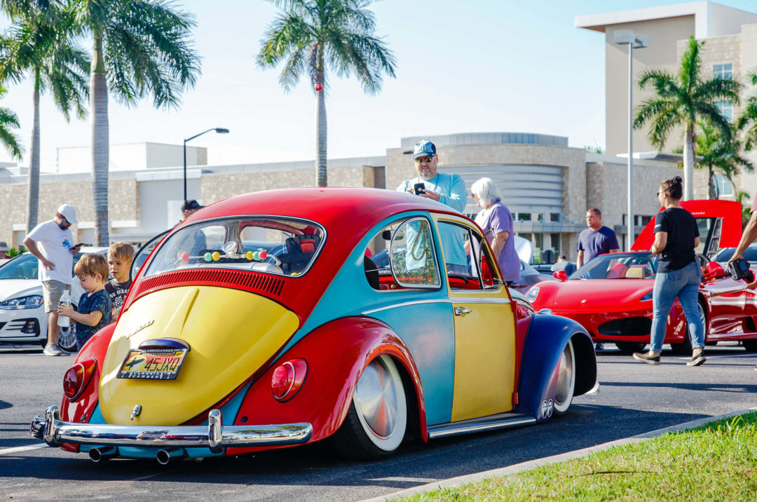 Colorful Volkswagon beetle at Cars & Coffee