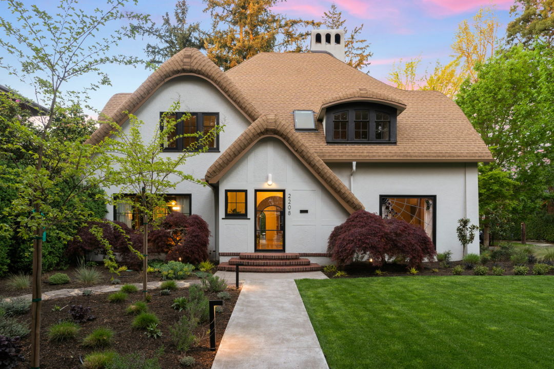 What is an English Cottage Style Home in Portland? : Real Estate Agent PDX