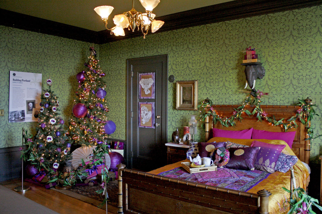 The Pittock Mansion Has a DarcelleThemed Christmas Room! Portland