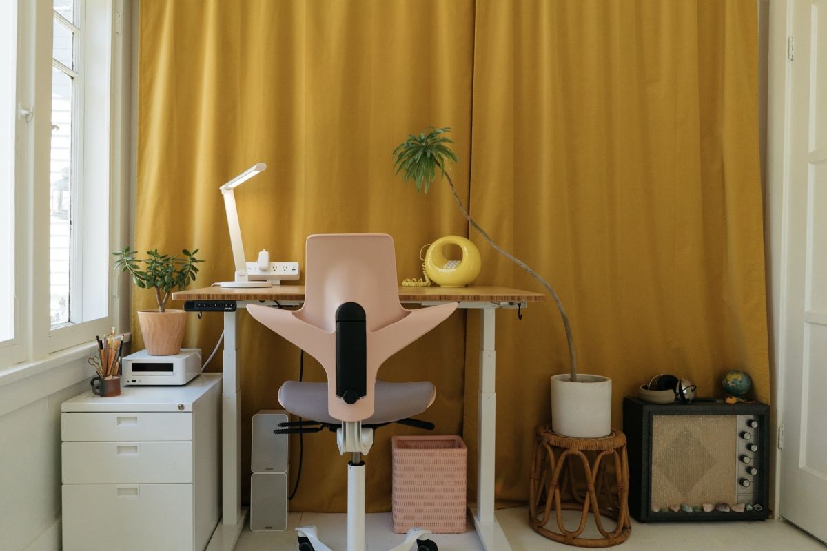 Local Companies See Interest Surge in Home Office Furniture Portland