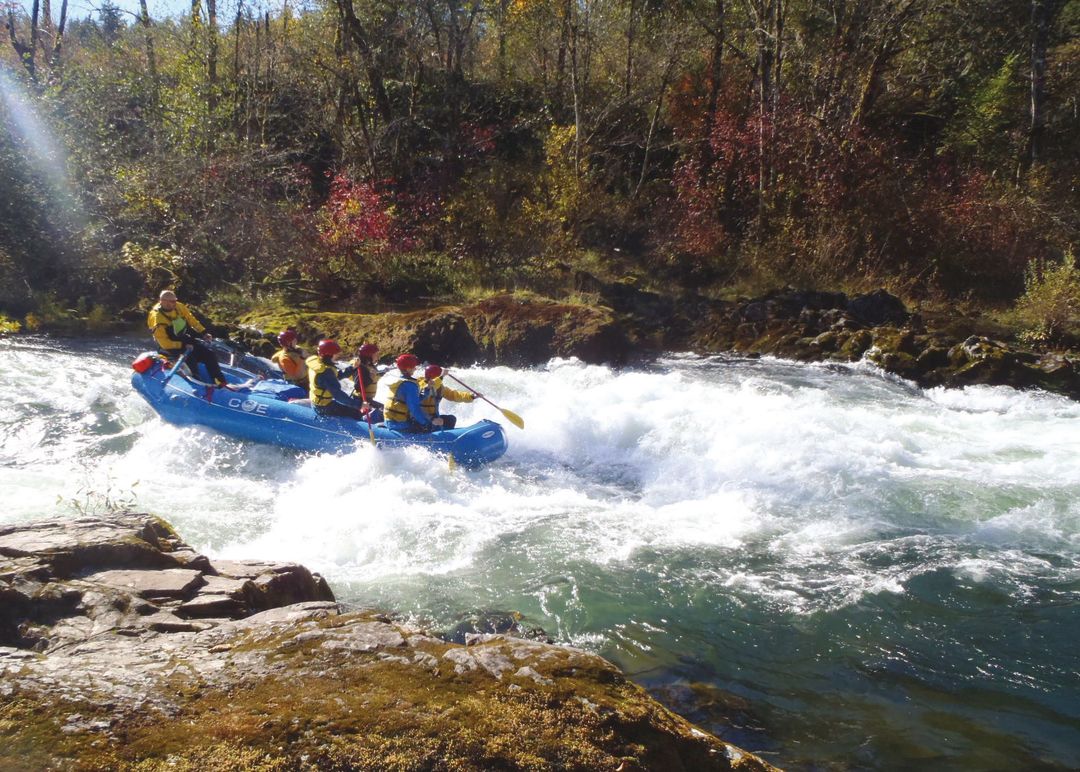 Pomo 1016 fall day trips santiam featured xpat33