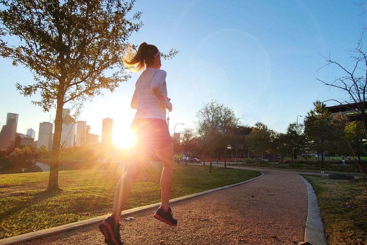 How to Make it Through a 26.2Mile Run Alone in Houston